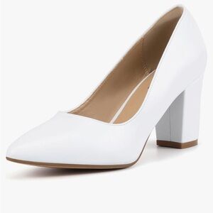 Women’s Size 12 White Block Heel Pumps, New in box